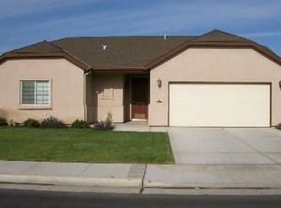 798 S Del Rio Ct, Hanford, CA 93230