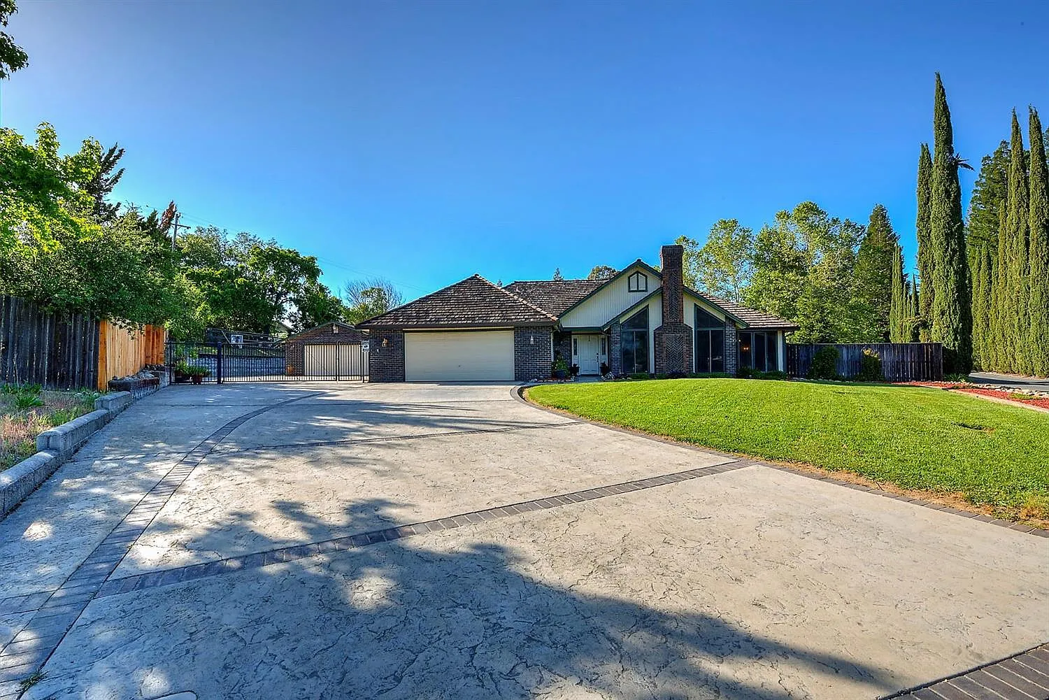 7235 Almond View Ct photo 1