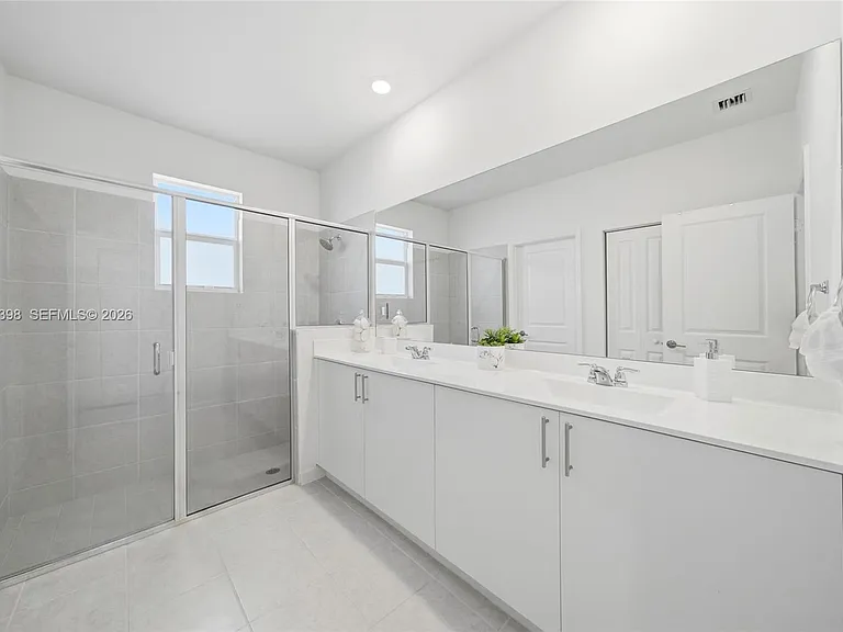 13249 SW 189th Ter — Photo 10