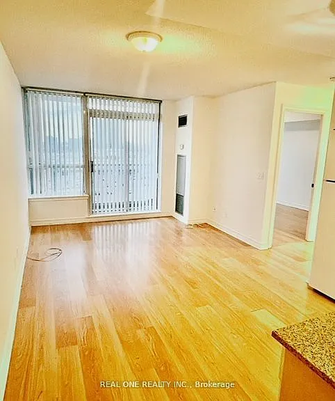 15 N Park Rd #801 — Photo 7