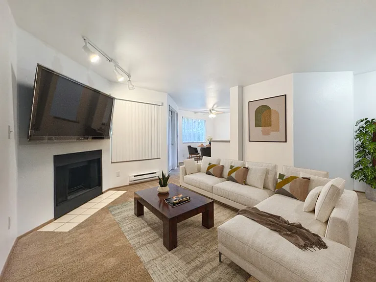7719 Rainstone Ln NE #C — Photo 3