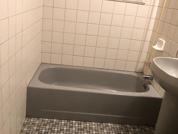 5th image of 4704 W 20th St #5