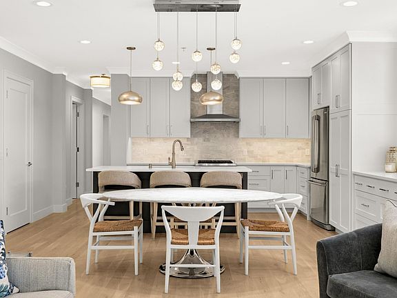5th image of 6128 Kellogg Ave #201B