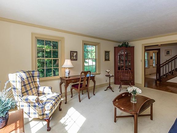 5th image of 9312 Clune Ln