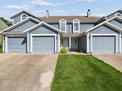 5542 NW Moonlight Meadow Dr, Lees Summit, MO, 64064
