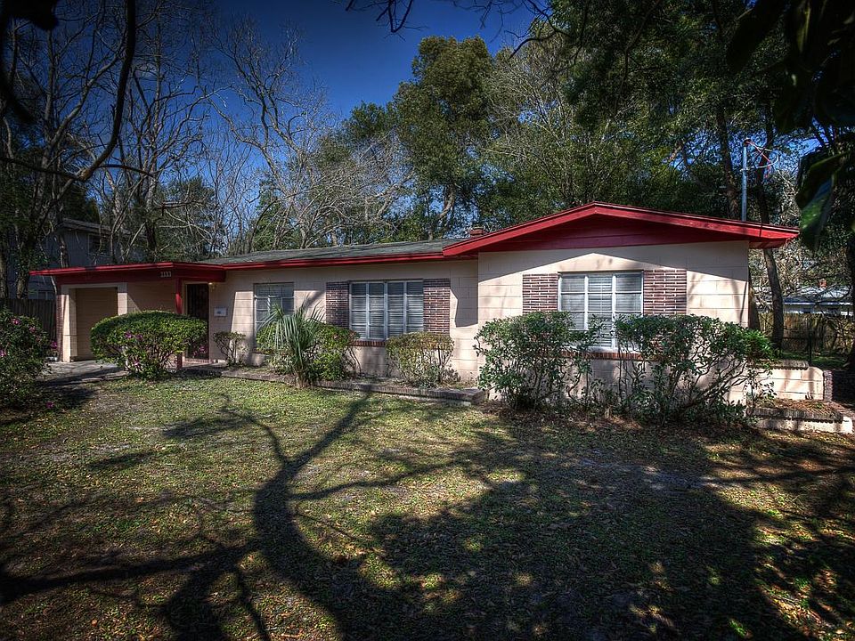 1st image of 2133 Forest Hills Rd
