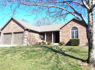 107 Post Oak Ct, Warrensburg, MO 64093