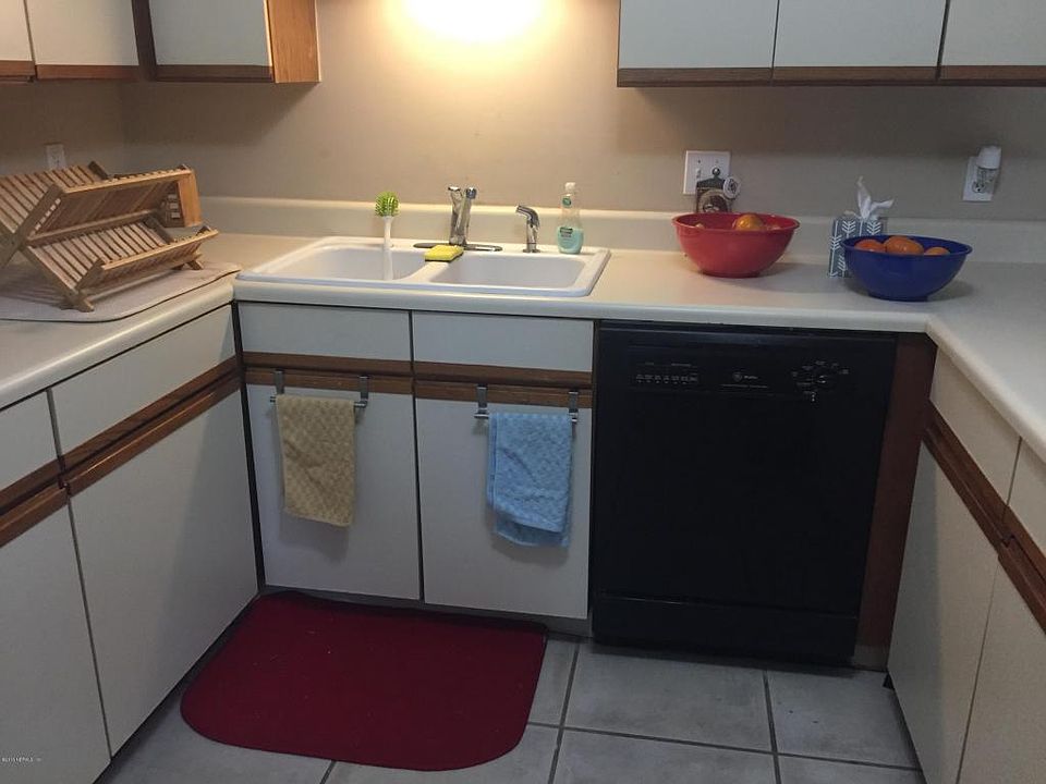 2nd image of 733 Trekker St