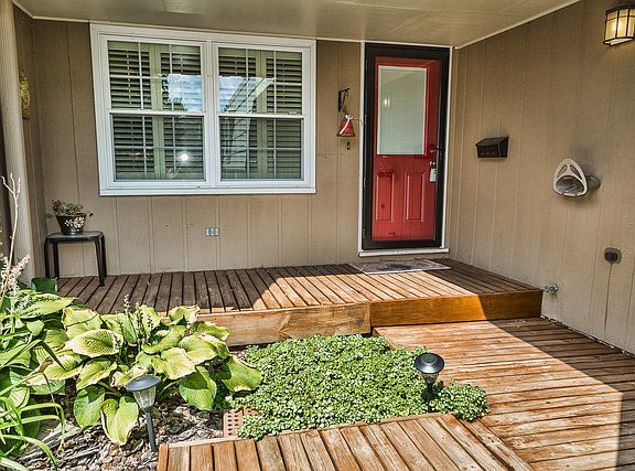 3rd image of 650 Versailles Cir Unit A