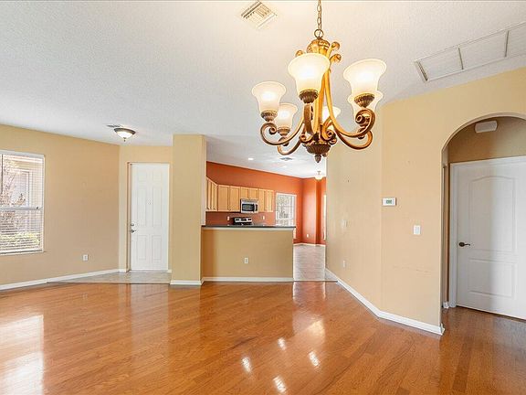 4th image of 9925 SW Stonegate Drive