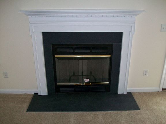 5th image of 1878 Neese Cir NE