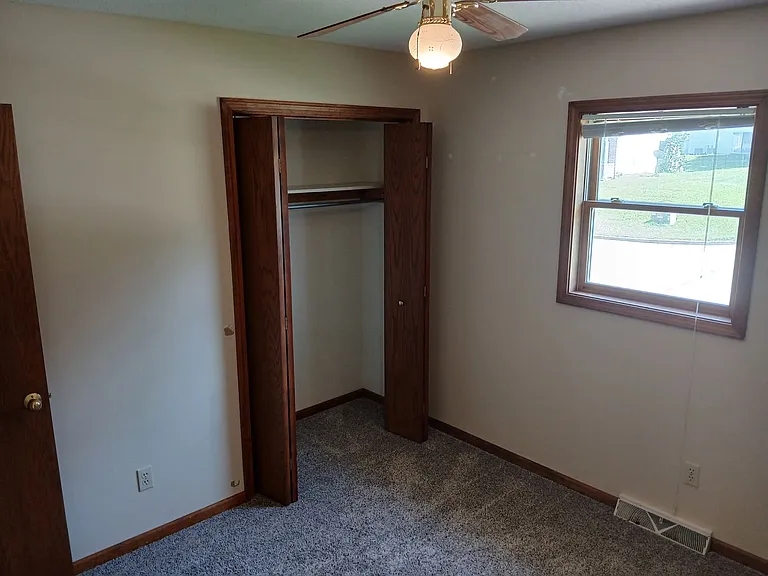5018 Charm Ridge Dr — Photo 11