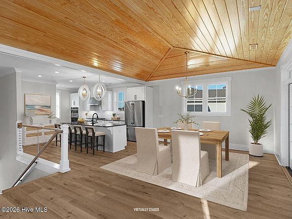 4th image of 538 Sheldrake Court