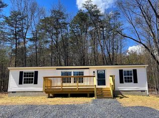 2416 Palmer Rd, Hedgesville, WV 25427