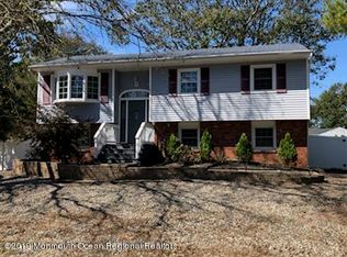 822 Neville St, Toms River, NJ 08753