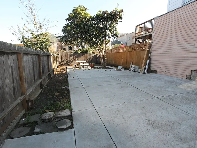 1572 Palou Ave — Photo 11