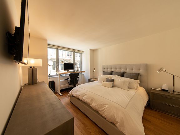 5th image of 88 Leonard St APT 417
