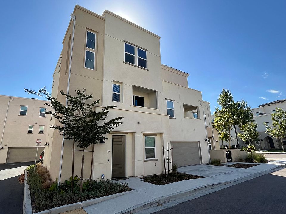 1st image of 5165 Calle Sandwaves Unit 12