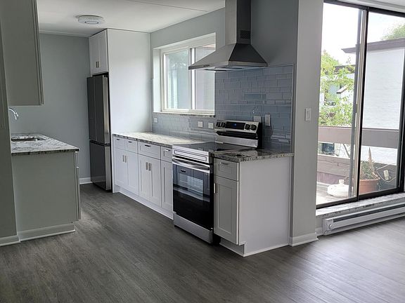 4th image of 362 W Miner St APT 3C