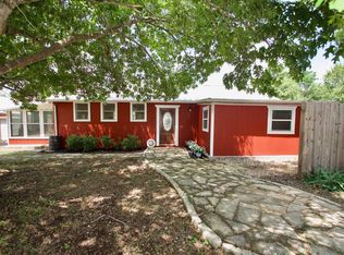 84 Willowbrook Ct, Martindale, TX 78655