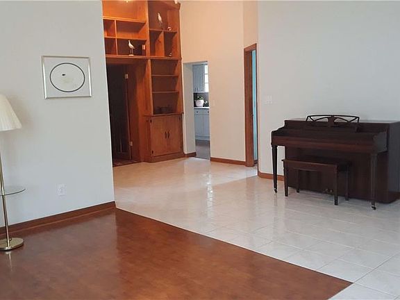 4th image of 3117 Ginger Cir