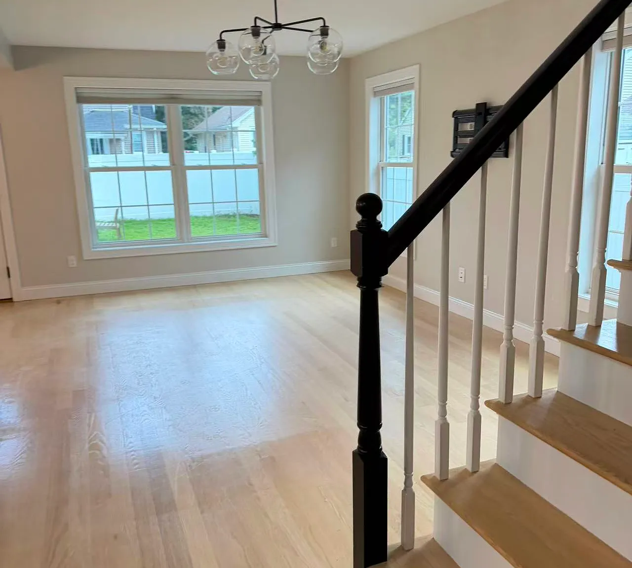 3 bed, 2500 sqft, $3,650 — Photo 3