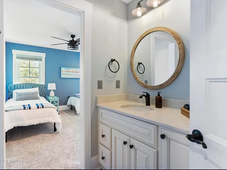 529 Spencer Farlow Dr #B — Photo 16