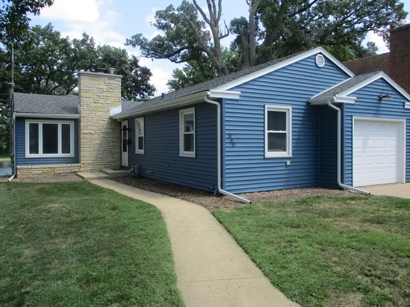 660 S Wall St, Kankakee, IL 60901