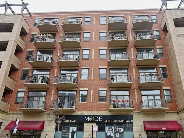 1301 W Madison St APT 414, Chicago, IL 60607