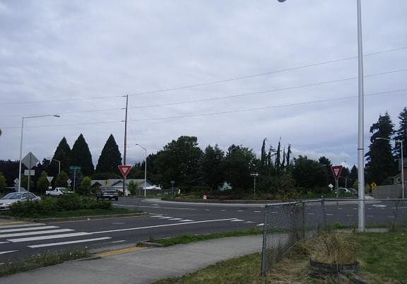 2nd image of 13611 NE 49th St
