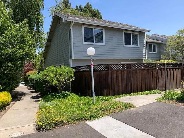 367 Catamaran St — Photo 10