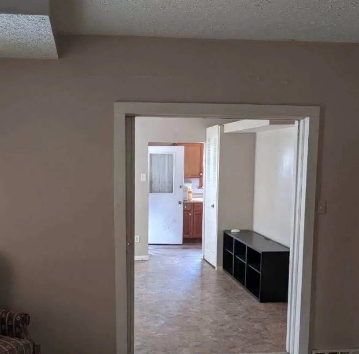 1 bed, 1200 sqft, $750 — Photo 1