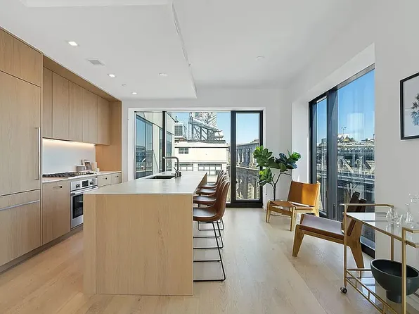 98 Front St Unit Ph2b, Brooklyn, NY 11201