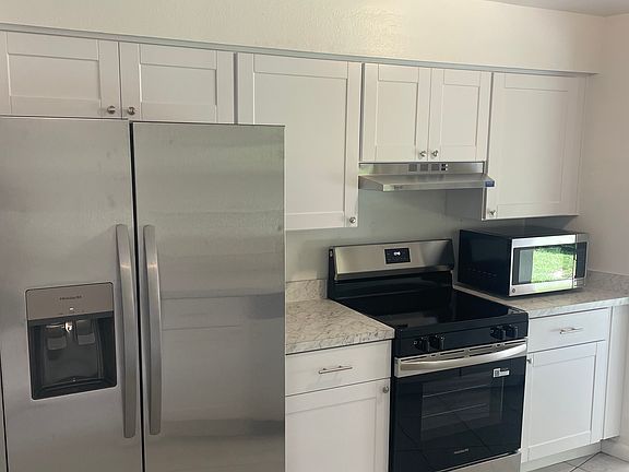 5th image of 2253 Matthew Cir