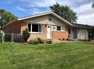 9129 Homestead Ln, Bridgeview, IL 60455