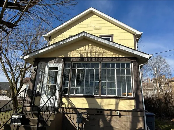 77 Leet St, Washington, PA 15301