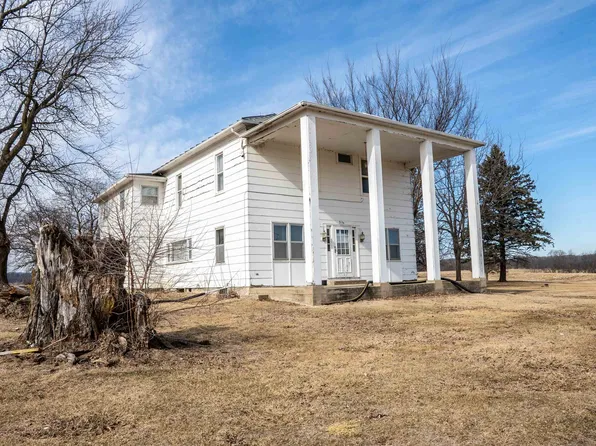 3114 S Rush Creek Rd, Stockton, IL 61085