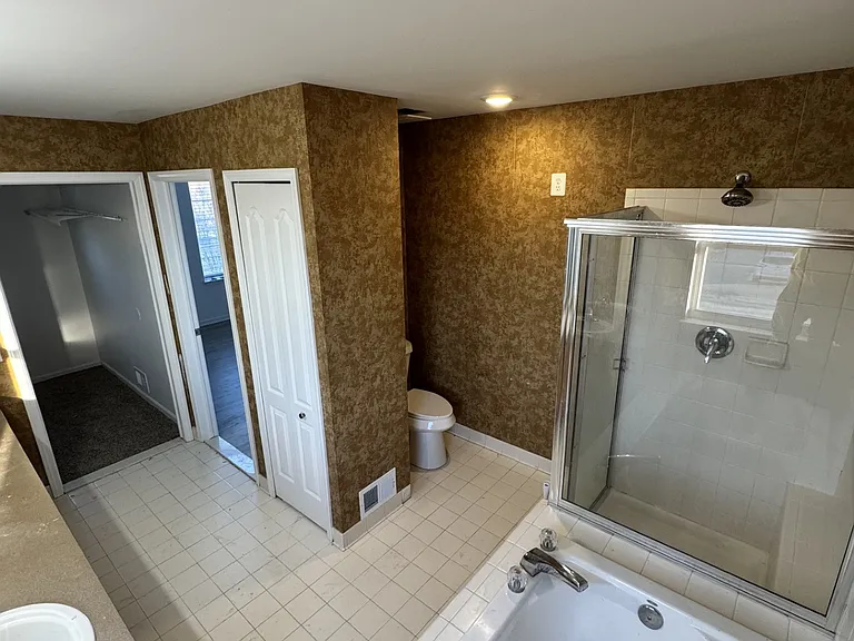 1822 Golfview Ln — Photo 18
