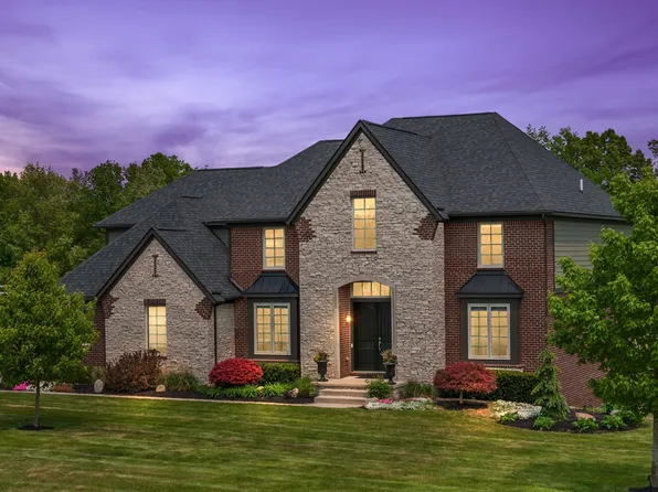 9792 Meadow View Ct, Northville, MI 48167