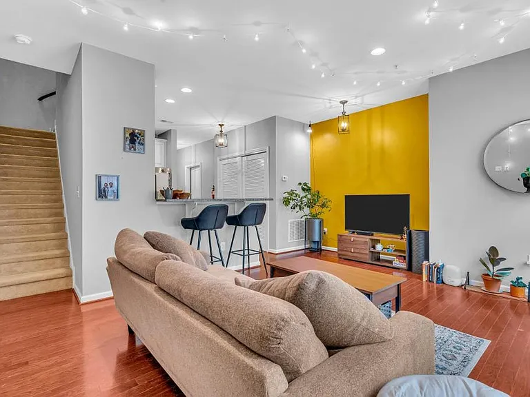 44 Kyle Dr — Photo 6