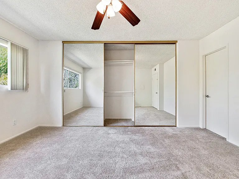 13157 Riverside Dr — Photo 52