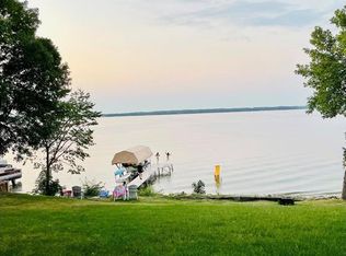 335 Lake Ave S, Spicer, MN 56288