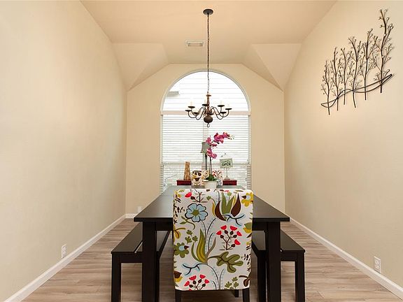 5th image of 2715 Acacia Fair Ln