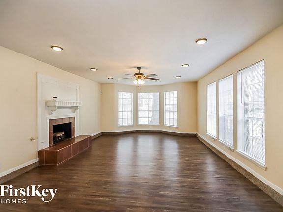 3rd image of 12811 Cloverwood Dr