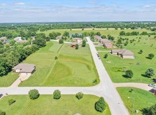 316 Oak Tree Ln, Ozark, MO 65721