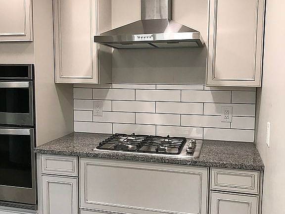 3rd image of 21419 Timberidge St