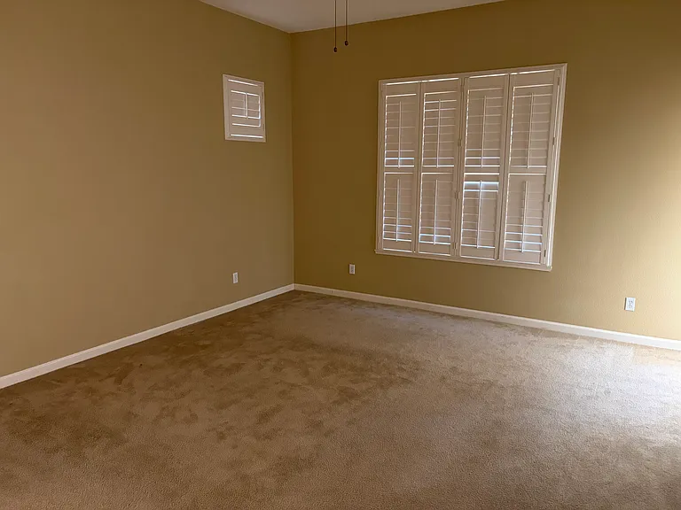 1364 Esplanade Dr — Photo 6
