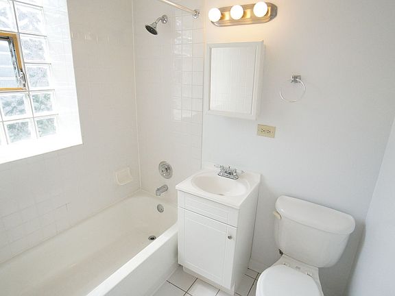 2nd image of 1850 N Humboldt Blvd #759