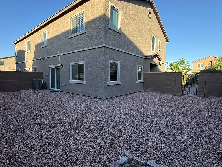 6943 Denio Island St — Photo 32