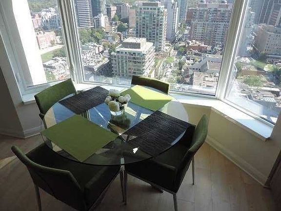 5th image of 155 Yorkville Ave #2604